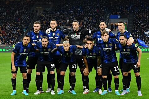 تشكيلة إنتر المتوقعة أمام ميلان اليوم في كأس إيطاليا