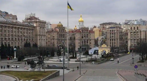 Kiev Housewife Brings Down a Drone With a Bottle of Pickled Tomatoes! 