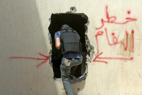 Libya: Landmines, Other War Hazards, Killing Civilians (HRW)