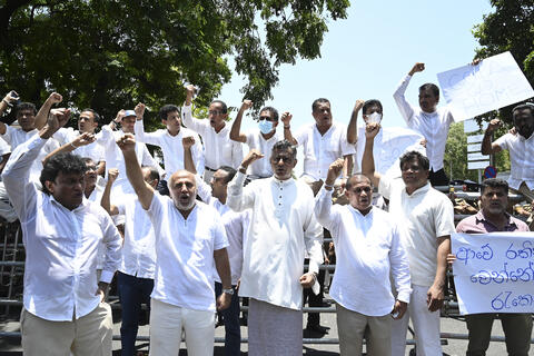 Sri Lanka Is Offline: Social Media Blocked in Country Engulfed by Protests