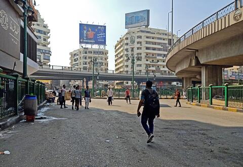 مصر.. مقطع فيديو يوثق لحظة تحرش شبان بسائحات أجنبيات