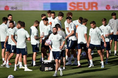 تشكيلة إسبانيا المتوقعة أمام البرتغال اليوم في دوري الأمم الأوروبية