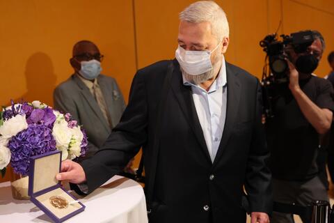 Russian Journalist Sells Nobel Prize to Help Ukraine Kids