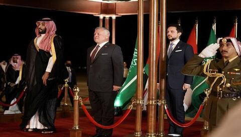 العناق الحار بين محمد بن سلمان وولي العهد الأردني يثير تفاعلا كبيرا .. فيديوهات