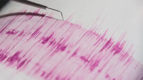 زلزال آخر يضرب شمال إيران خلال 24 ساعة