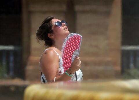 Death Toll in Portugal, Spain Heatwave Reach Over 1,700