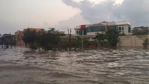 خلال 48 ساعة.. مناطق بالإمارات تُسجّل ما يوازي أمطار الأردن لثلاثة شهور (فيديوهات)