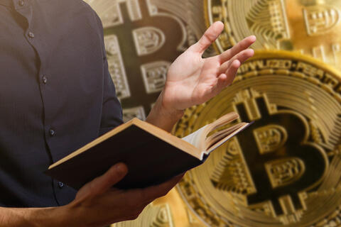 Top 5 Crypto Podcasts to Tune to in 2022