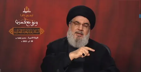 ماذا يعني أن يخلع علي خامنئي عباءته بعد مقتل حسن نصر الله؟