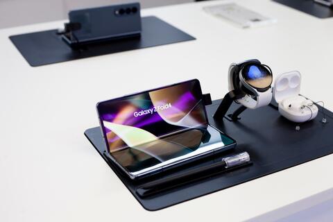 Samsung Galaxy Z FOLD4 Review: The Good, the Bad and the Ugly