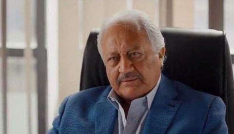 خالد زكي ينهار في جنازة زوجته .. صور