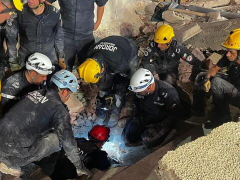Jordan: Rescue Teams Pull out Baby Girl From Jabal Luweibdeh's Collapse