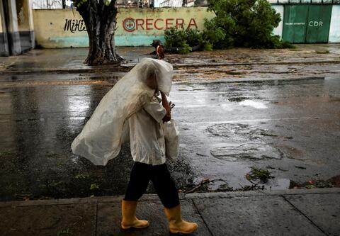 Hurricane Ian Knocks Out Power Supply in Nationwide Cuba