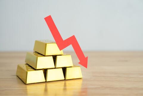 بماذا يجب أن أستثمر في 2022: العملات الرقمية، الذهب أم الأسهم؟