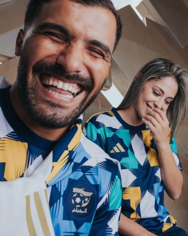 اديداس تتوصل الى حل ايجابي مع المغرب بشأن قميص المنتخب الجزائري