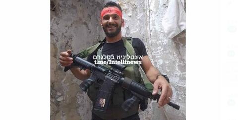 قيادي بارز في عرين الاسود يسلم نفسه للامن الفلسطيني