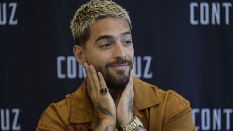 Maluma Trends as He Makes Out With His Girlfriend