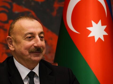 دولة أغلبية سكانها من الشيعة تقرر افتتاح سفارة لها لدى 