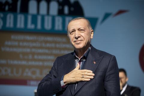 أردوغان بصدد تنسيق محادثة بين بوتين وزيلينسكي