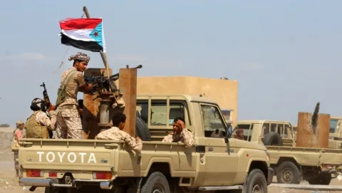 اليمن: 6 قتلى وجرحى من قوات المجلس الانتقالي بتفجير عبوة ناسفة