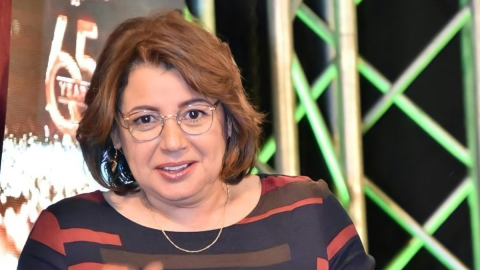 بعد ظهورها بملابس قصيرة وحجاب.. حنان سليمان ترد على منتقديها
