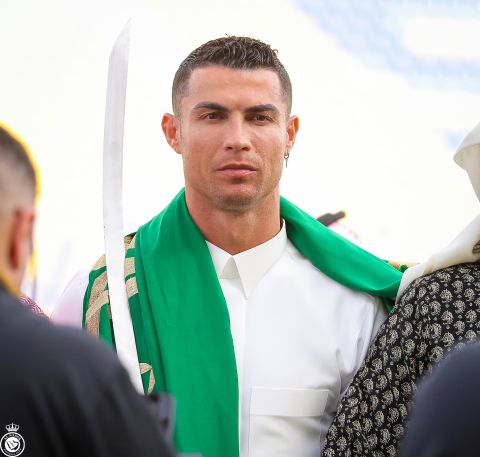 رونالدو يشعل الملاعب برقصة العرضة السعودية.. وجمهور النصر يتفاعل