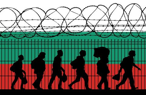 Bulgaria finds 18 migrants dead in truck