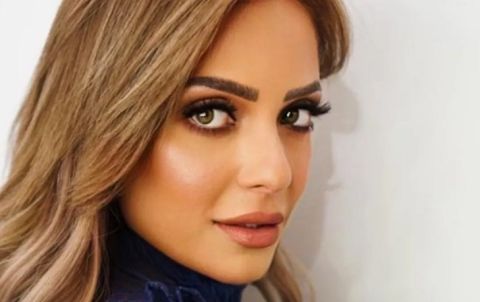 ريم البارودي تؤدي مناسك العمرة