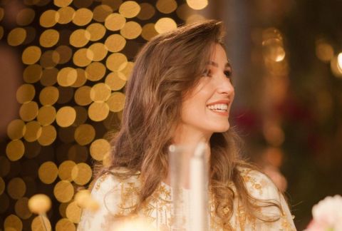 بمناسبة قرب الزفاف الملكي جولة على أجمل فساتين ارتدتها الملكة رانيا 