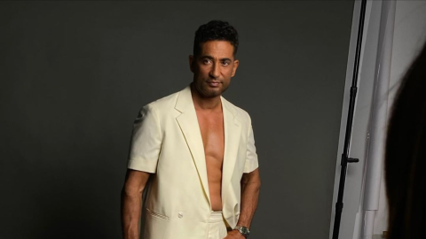 أحمد سعد و عمرو سعد يعتمران و الجمهور :(الحلق فين؟!)