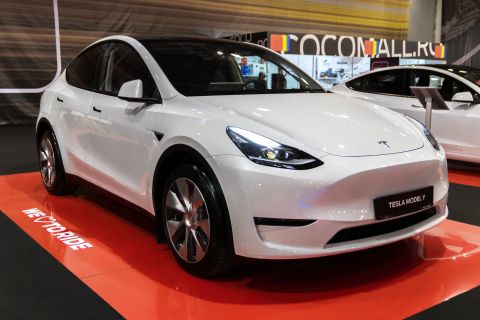 Tesla Model Y السيارة الاكثر مبيعًا حول العالم.. وإيلون ماسك يصيب في توقعاته