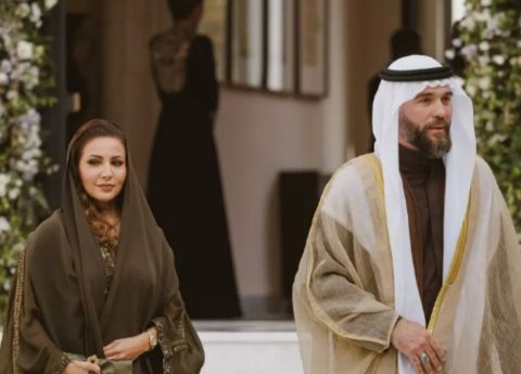 الأميرة فهدة الهاشم تخطف الأنظار في حناء رجوة.. شاهدوا جمالها السعودي