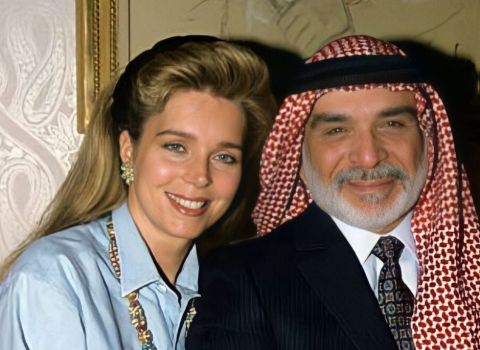 الملكة نور تتبرع بأحد مقتنيات الملك الحسين.. ما هو؟