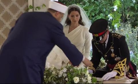 اتمام مراسم عقد قران ولي العهد الاردني