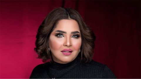 هيا الشعيبي تحتفل بتخرجها من الثانوية