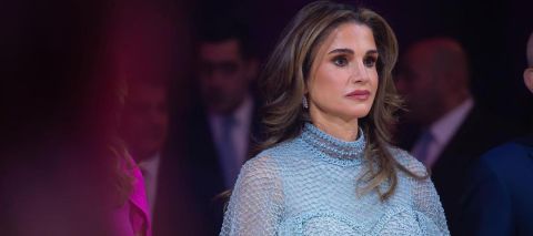 من هدوء اللون الأبيض والقفطان الشرقي.. ديور تستلهم مجموعة خريف وشتاء 2023-2024