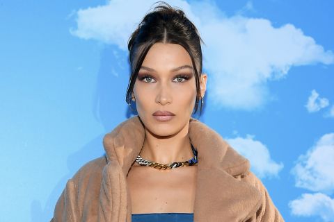 بعد الغائها متابعة زين مالك وجيجي وبيلا حديد.. سيلينا  غوميز مُتهمة بالعداء نحو المسلمين