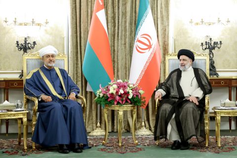 ايران وكوريا الجنوبية تفرجان عن 24 مليار دولار من أرصدة إيران المجمدة