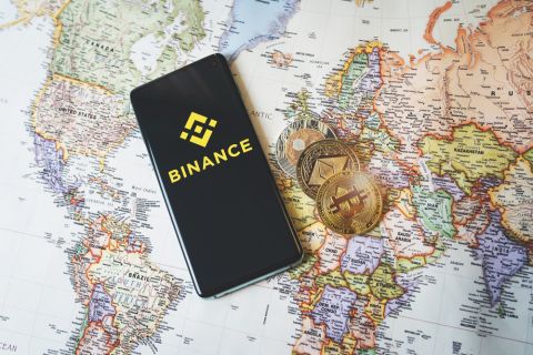 Crypto news recap: US SEC sues Binance