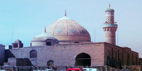 سيارة فارهة وحراسة أمنية.. إيدي كوهين يُعلّق على إطلالة مشاري العفاسي في كندا