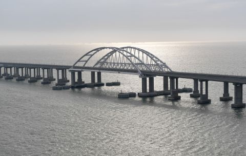 2 dead, child injured in Crimean Bridge explosion 