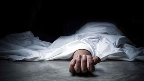 هشّم جمجمتها وكسر أسنانها وأضلعها.. عراقي يقتل طفلته لظهورها في 