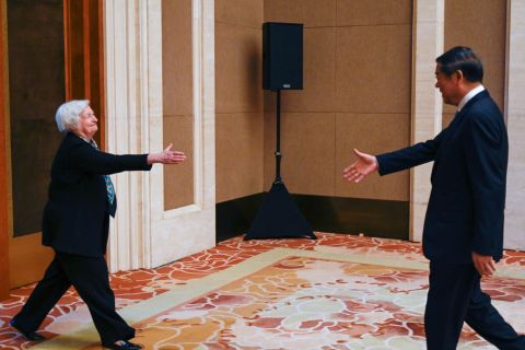 Yellen rebuked for breaking protocol in China