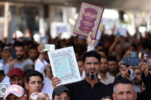 السعودية تستدعي سفيرة السويد بعد حرق المصحف