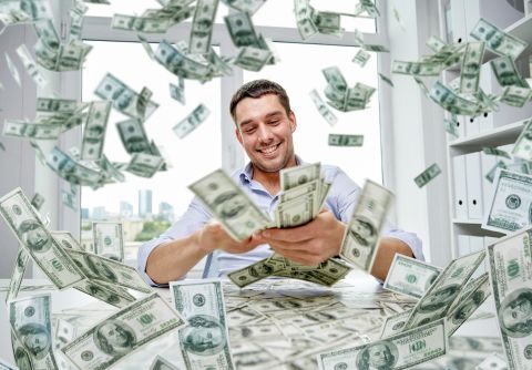 أغنى 10 نجوم على مدار مسيرتهم الفنية.. كريس إيفانز في المركز العاشر بـ 4 مليار دولار