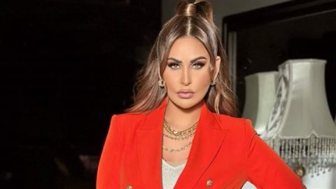 مي سليم تستعرض رشاقتها بالـ(كاش مايوه) 
