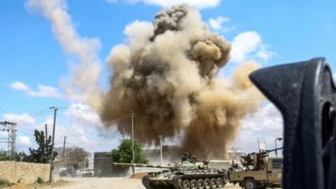 27 قتيلا واكثر من 100 جريح في الاشتباكات المتواصلة في العاصمة الليبية