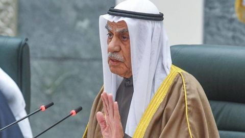 شاهد.. حريق متعمد يدمر مسجدا كبيرا في السويد