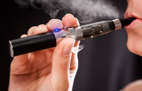 France to ban e-cigarettes in efforts to combat smoking
