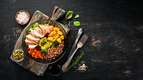 Mediterranean diet reduce body fat and prevent muscle loss, study reveals